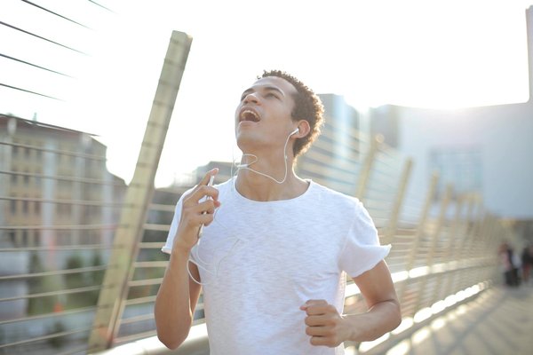 Découvrez les surprenants bienfaits des myrtilles sur la mémoire et la concentration : un voyage dans leurs pouvoirs cachés!